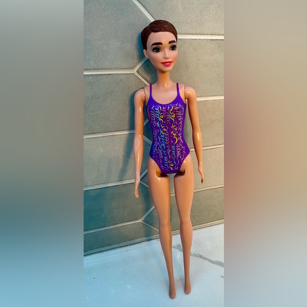 Barbie Color Reveal Party Blue 2021 Mattel Doll Eyes And Brown Hair